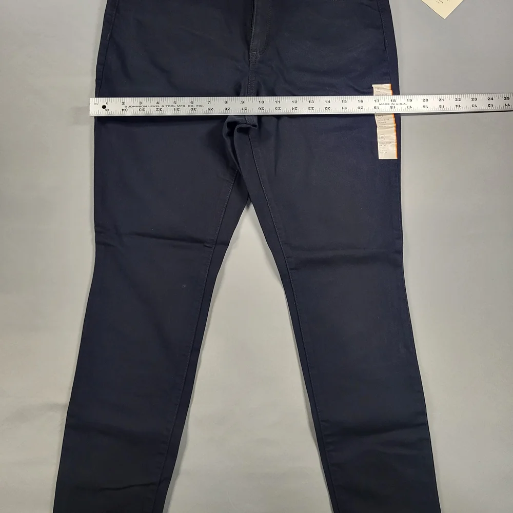 High Rise Skinny Jeans - Black - Picture 3 of 4